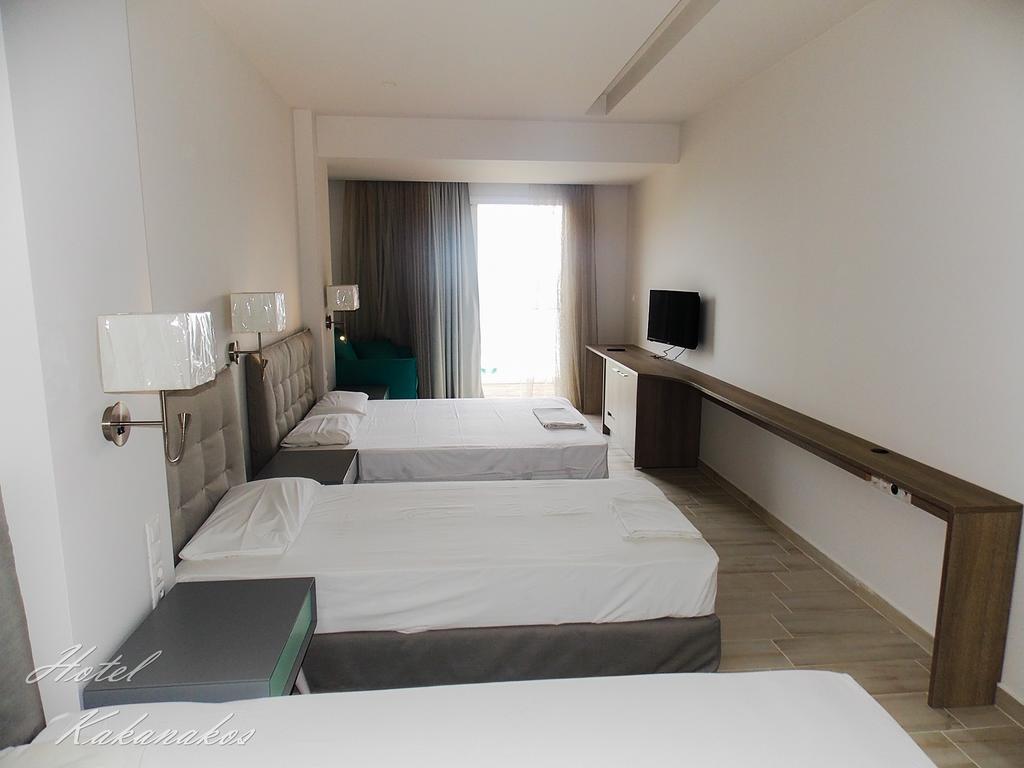 Hotel Kakanakos 로우트라 오라이아스 엘레니스 객실 사진