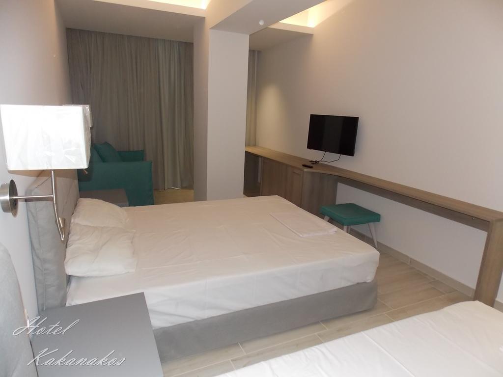 Hotel Kakanakos 로우트라 오라이아스 엘레니스 객실 사진